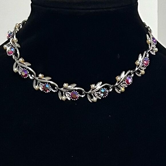 Vtg AB Crystal Choker Necklace Silver-tone Blue Aurora Borealis & Pearl Beads - Picture 2 of 11